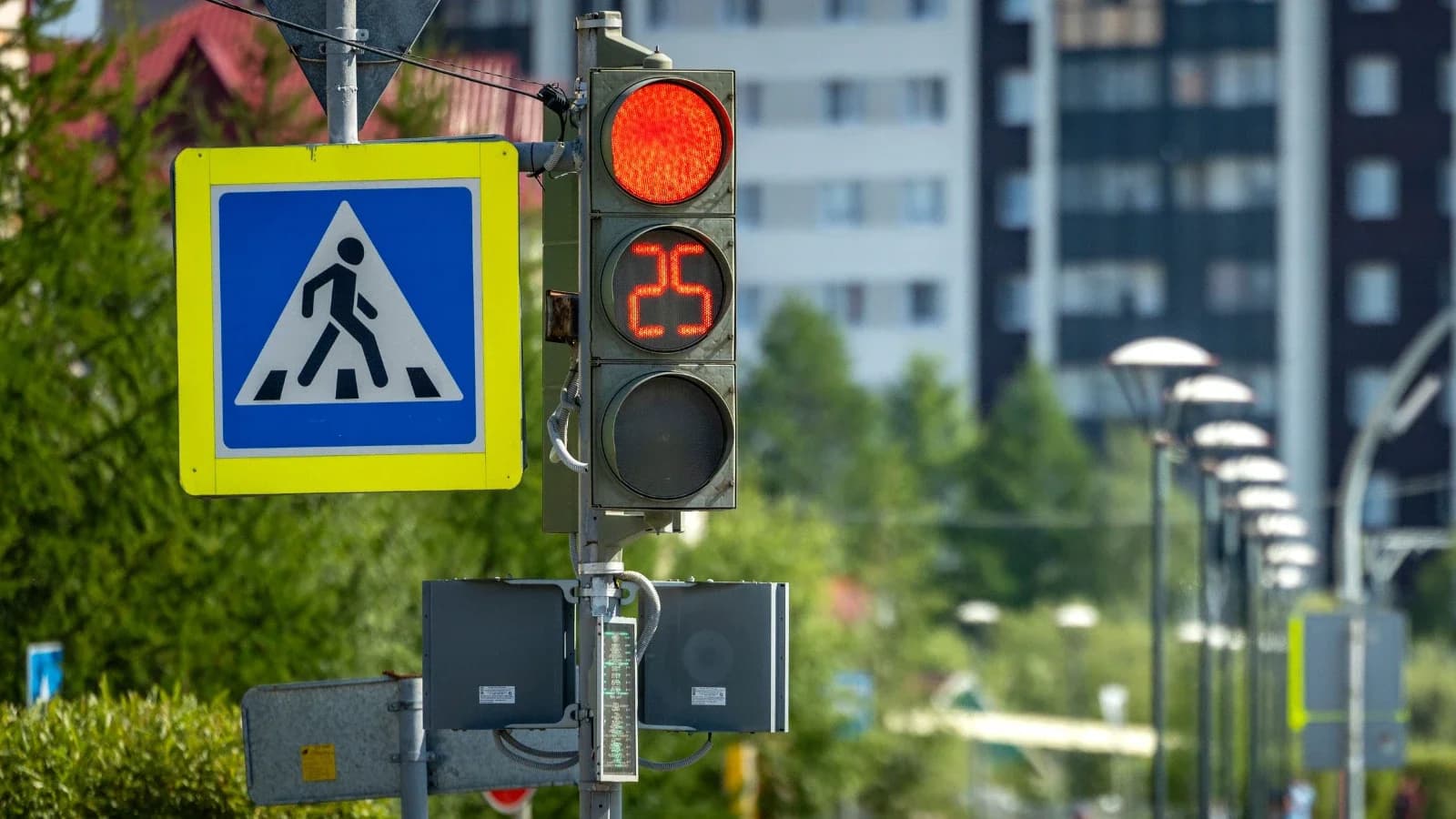 В Ямальском районе внедряют умные пешеходные переходы